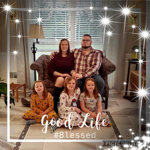 Meet your Posher, Charis